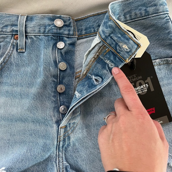 Levis 501 shorts - Picture 4 of 5